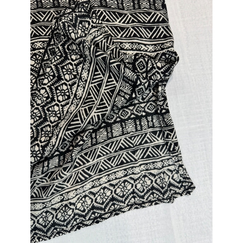 dalin. Tunic Top Black White Print with Turquoise Beaded V-Neckline Size Large - Picture 13 of 13